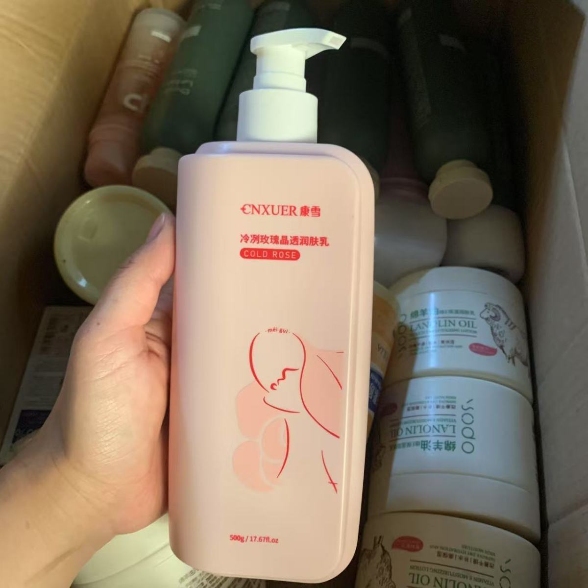 ​ ​ Geparfumeerde rozenbodylot - Perfume Fragrance Lotion recensie en prijs