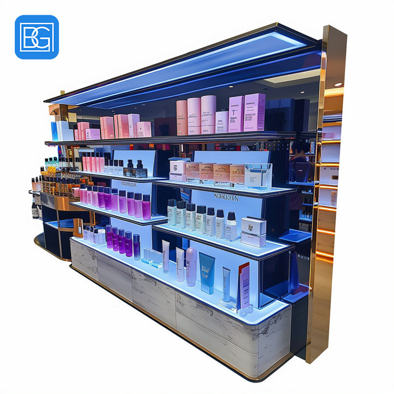 op maat. Aangepaste winkelcent - Perfume In Fragrance Shop recensie en prijs